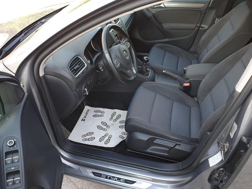 VW Golf VI 1,6 TDI - Style, Navigacija, Koža-tkanina