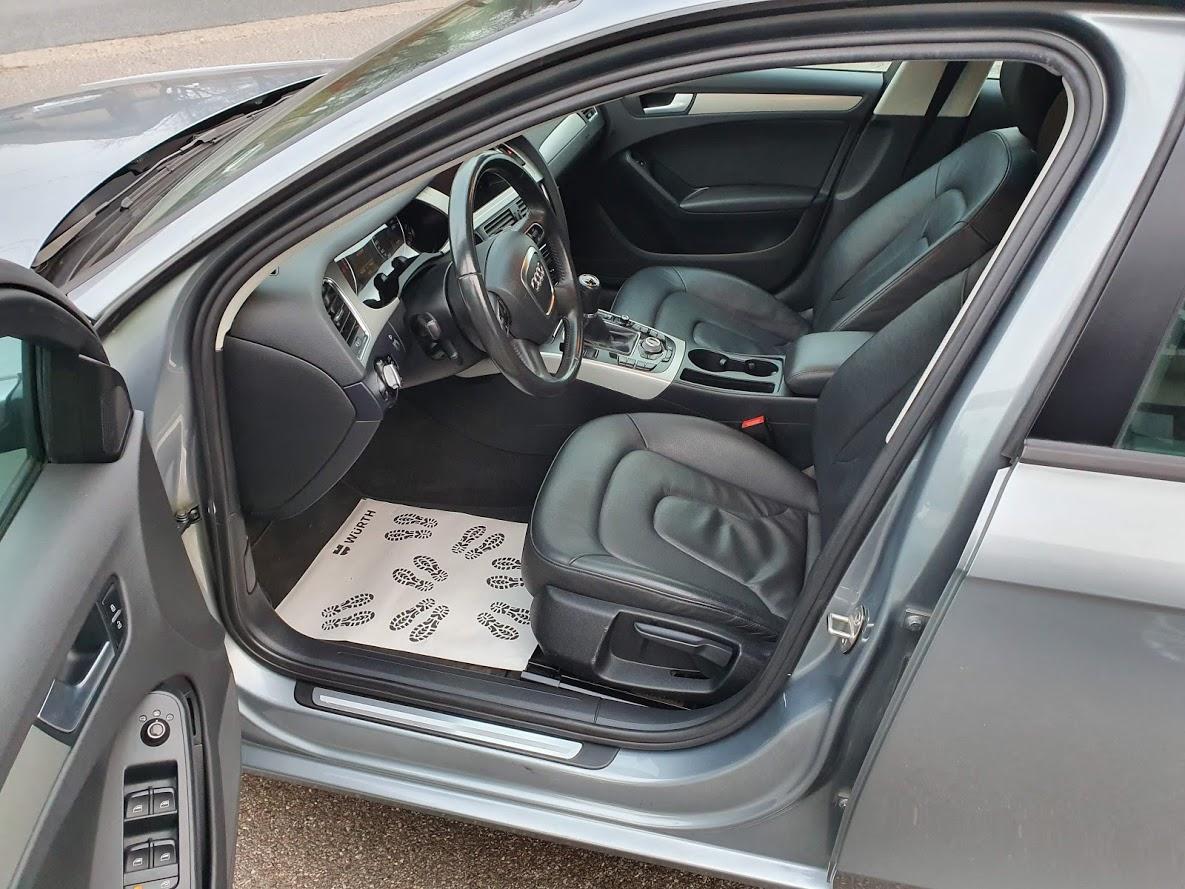 Audi A4 2,0 TDI - koža